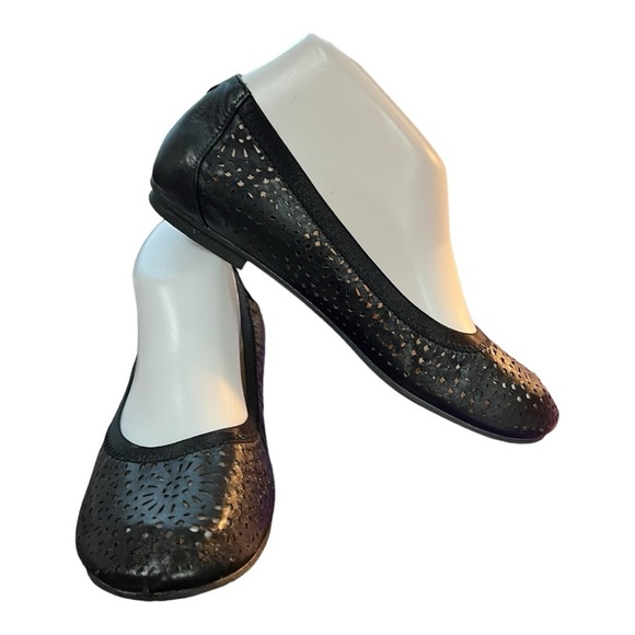 Vionic Robyn Black Leather Laser Cut Ballet Slippers Size 6.5M - Picture 4 of 14